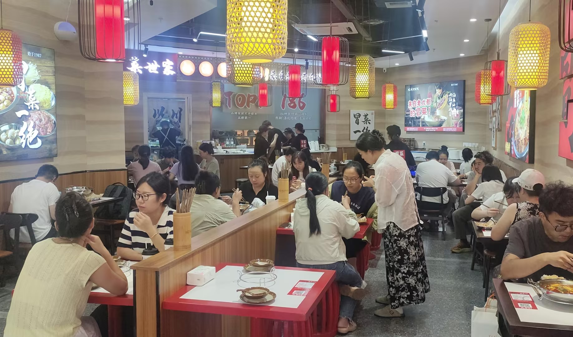 开冒菜冒烤鸭店需要准备什么？